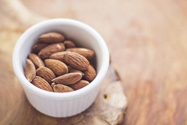 The fibre in almonds help in reducing belly fat